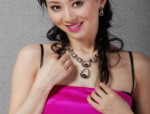 韩国美女教瑜伽,塑造完美身材，焕发健康魅力