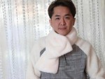 童年滤镜碎裂当年白月光怒撕团结伙伴：乔振宇无辜躺枪，万万粉网红幼慧君被封号全网怒骂：此次真不冤！及许晴老公主逃过一劫的瓜及惨遭许睛委弃正在葛优家躺了3年沙发方今他却成“人生赢家”！